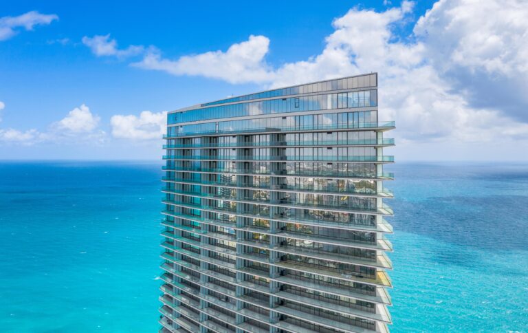 SELLING YOUR LUXURY CONDO IN SUNNY ISLES BEACH