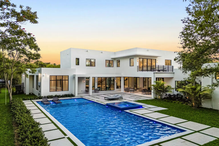 SELLING YOUR HOME IN PINECREST: BEST TIPS AND STRATEGIES