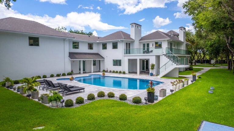 HOW TO ATTRACT RELOCATION BUYERS TO YOUR PALMETTO BAY HOME