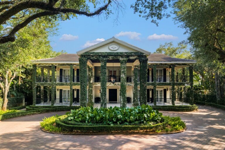 THE TOP LUXURY NEIGHBORHOODS IN MIAMI