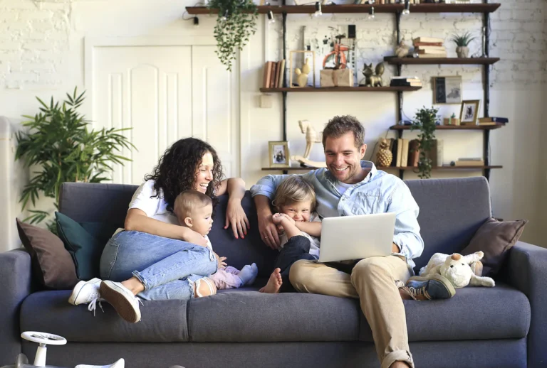 MIAMI&rsquo;S MOST FAMILY-FRIENDLY NEIGHBORHOODS