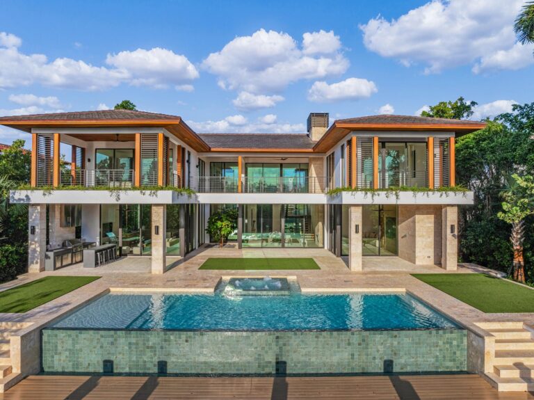 COCOPLUM LIFESTYLE GUIDE: A COMPREHENSIVE TOUR OF ONE OF MIAMI&rsquo;S MOST EXCLUSIVE ENCLAVES