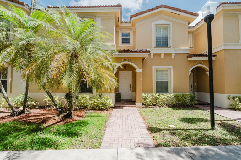 3011 SW 128TH AVE UNIT 102, MIRAMAR FL &mdash; Inside the Home: Design, Layout, and Lifestyle