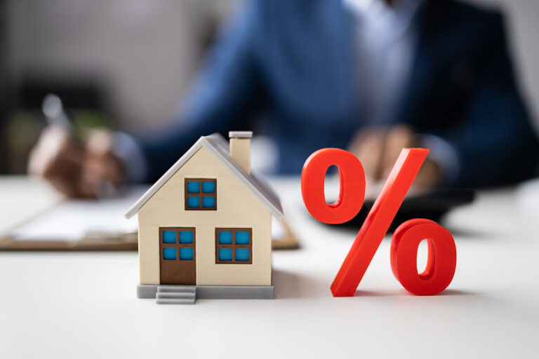 WHAT COMMISSION DO SELLERS PAY IN MIAMI REAL ESTATE?