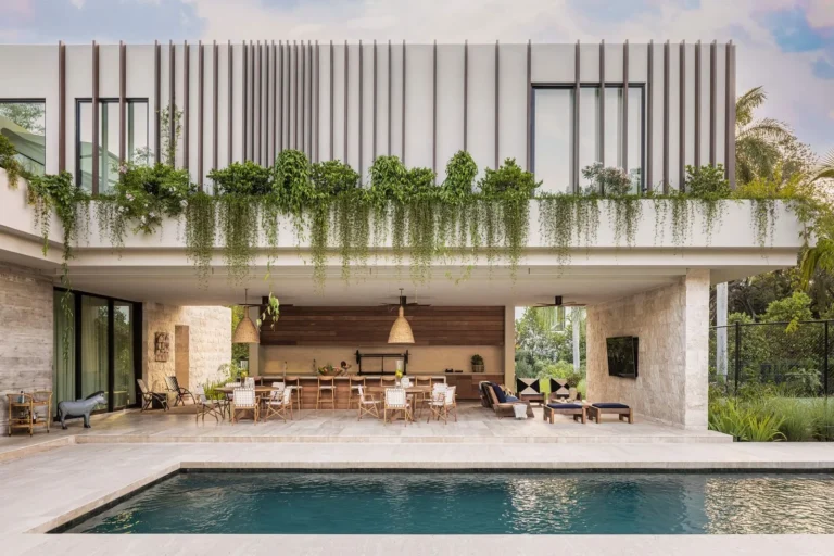 THE TOP MIAMI LUXURY HOME AMENITIES BUYERS LOOK FOR IN 2026
