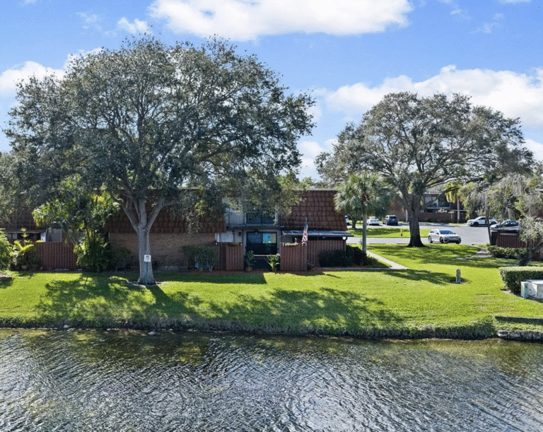 11875 SW 12th Pl, Davie FL &mdash; A Complete Look at the Home, Lifestyle, and Location